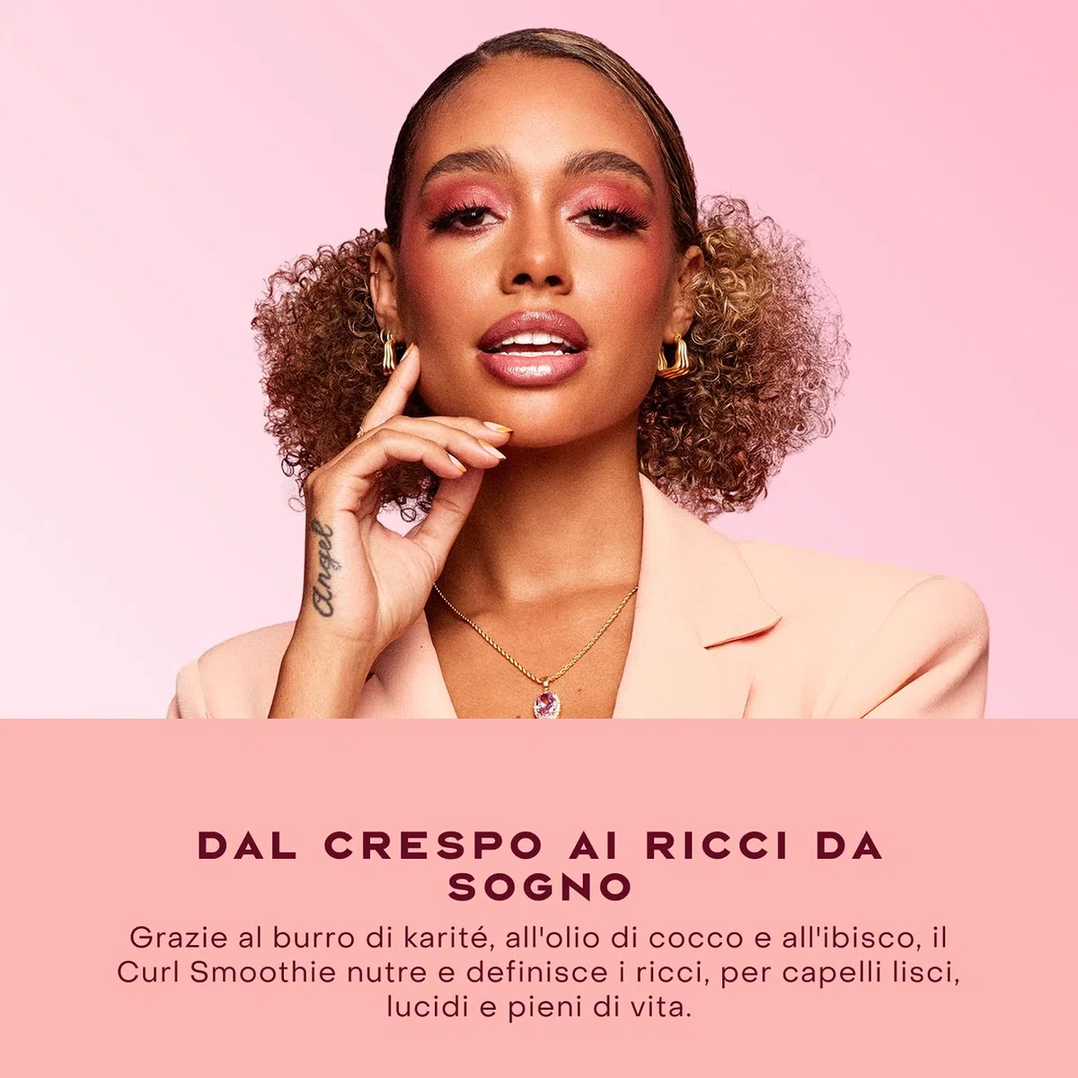SheaMoisture Crema Leave-in Curl Enhancing Smoothie, Per Capelli Ricci o Mossi, Ricci Lucenti e Definiti, Effetto Anti-Crespo, Idratazione Intensa, Con Olio di Cocco, Ibisco e Burro di Karité, 326ml