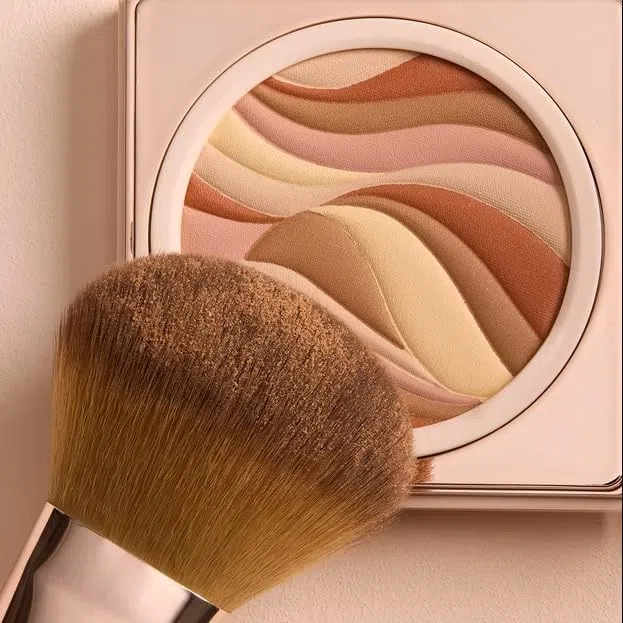 Bionike Defence Color - Pennello Maxi Terra per Viso, Sfuma Bronzer e Cipria Delicatamente in Modo Uniforme, Dona un Makeup Definito