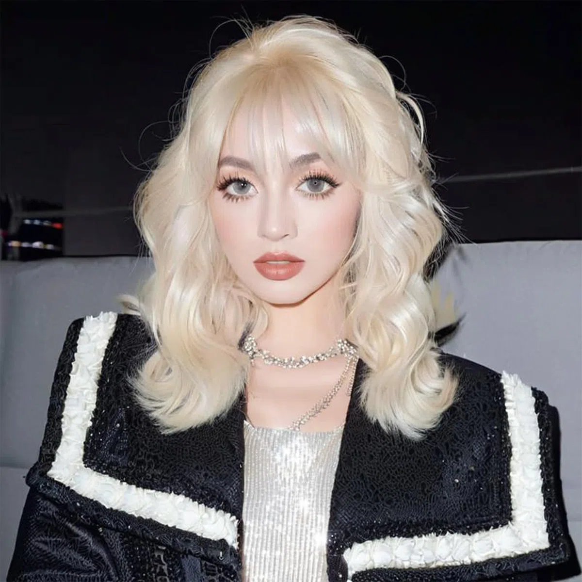 45 cm parrucca bionda donna bionda Bob parrucca con frangia capelli sintetici resistenti al calore parrucca corta per sera Cosplay uso quotidiano