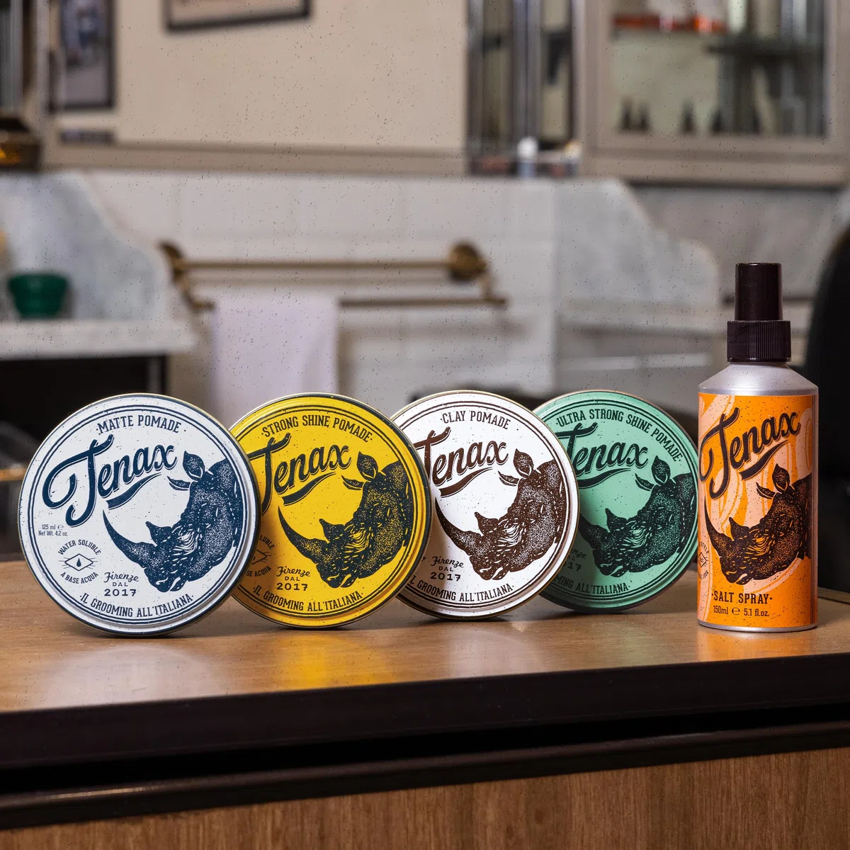 Tenax Strong Shine Pomade 125 ml, Cera capelli uomo con tenuta forte, Cera per capelli a base d'acqua da usare su capelli asciutti o umidi, Hair wax per un'acconciatura lucida e morbida